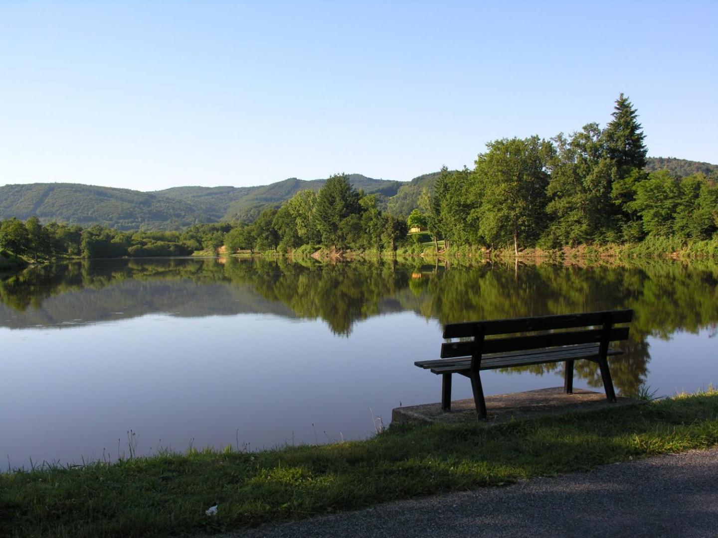 Aux Nids Douillets Mayetois "Les Tourtereaux" Le Mayet-de-Montagne Buitenkant foto
